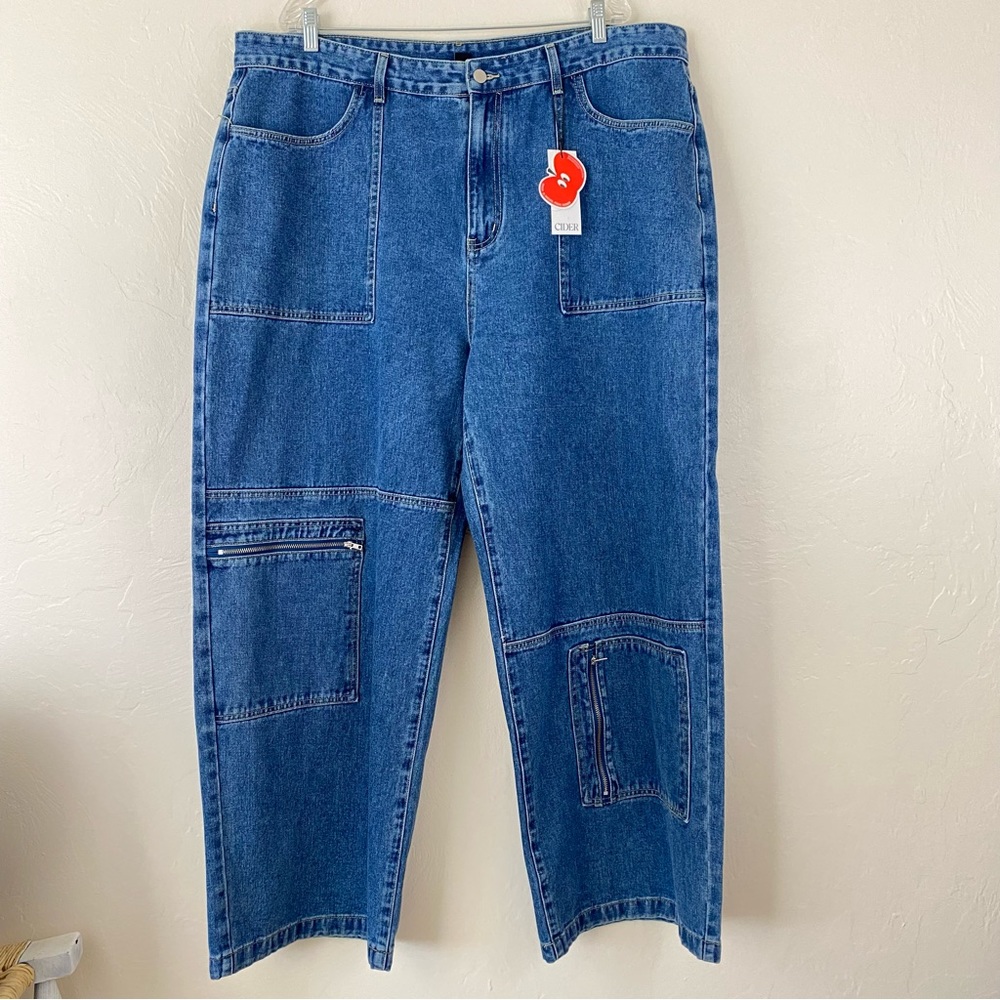 Cider NWT Size 4X Blue Wash Wide Leg High Waisted Zip-up Denim Cargo Jean